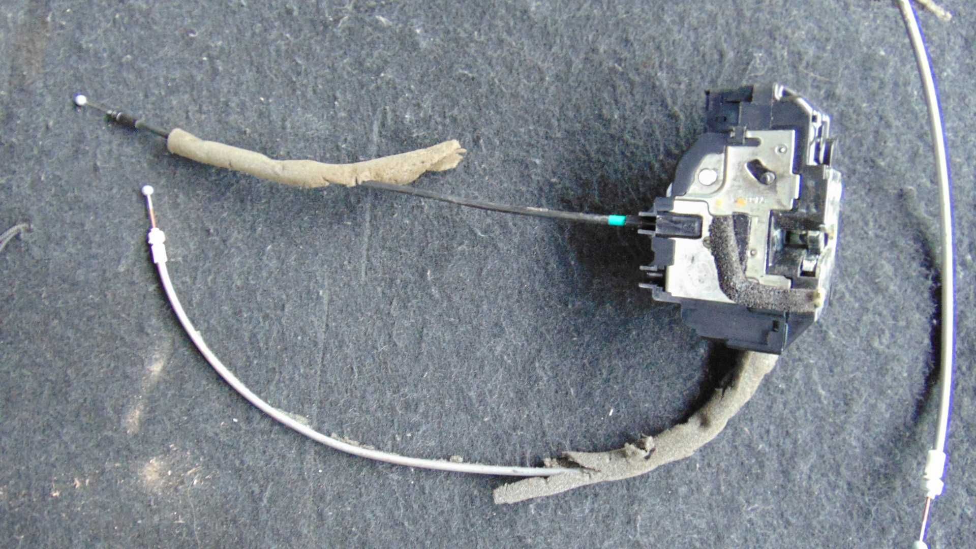 Lip55 Zamek centralny lewy tylny nissan qashqai j10 wysyłka