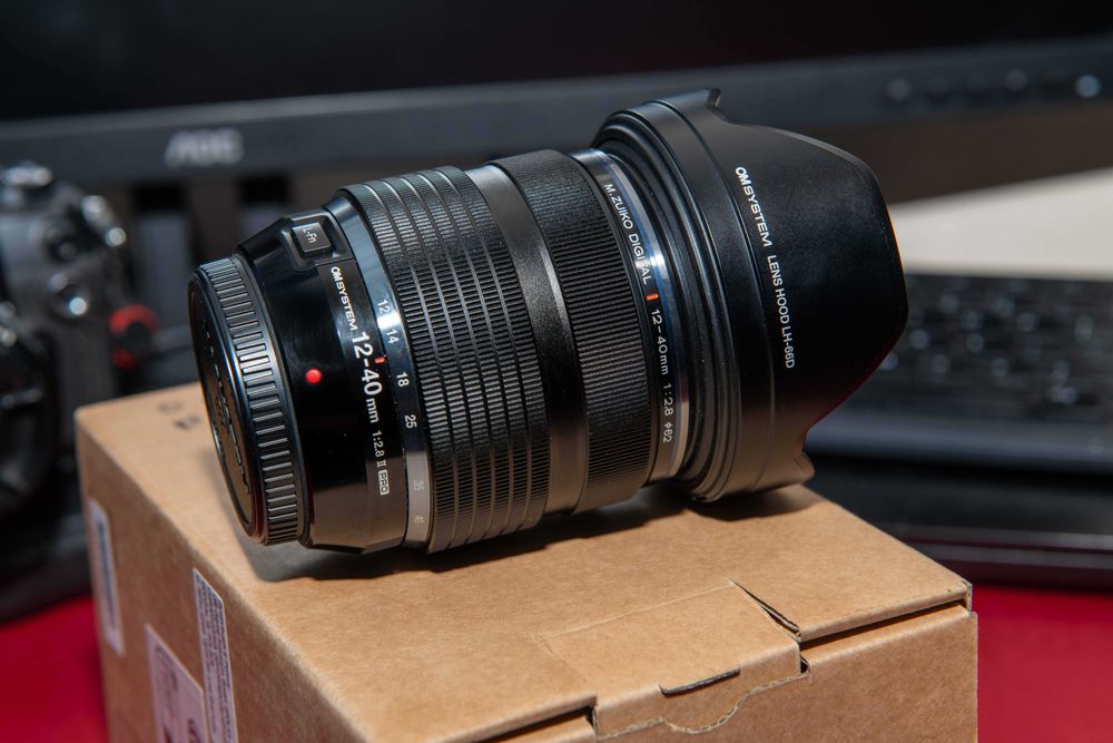 OM SYSTEM M.Zuiko Digital ED 12-40mm f/2.8 PRO II – jak nowy! (Kraków)