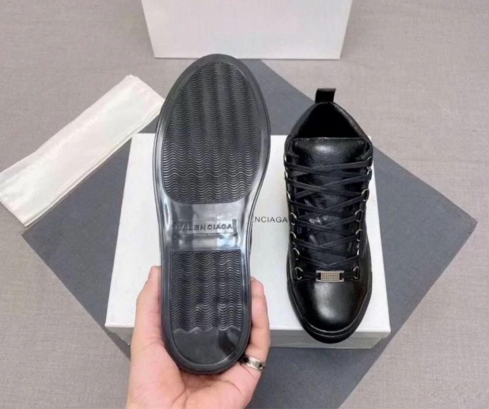 Balenciaga arena | баленсиага арены