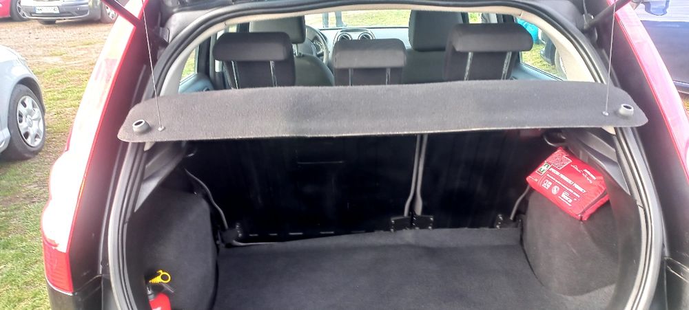 Sprzedam Forda Fiesta lub zamiana