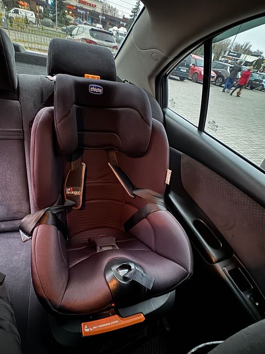 Автокрісло Chicco, група 1, 9-18 кг, 1-5 років