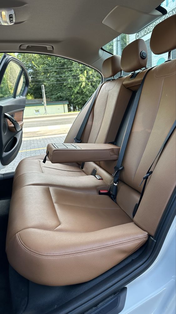 Bmw F30 335 комплектація Luxury