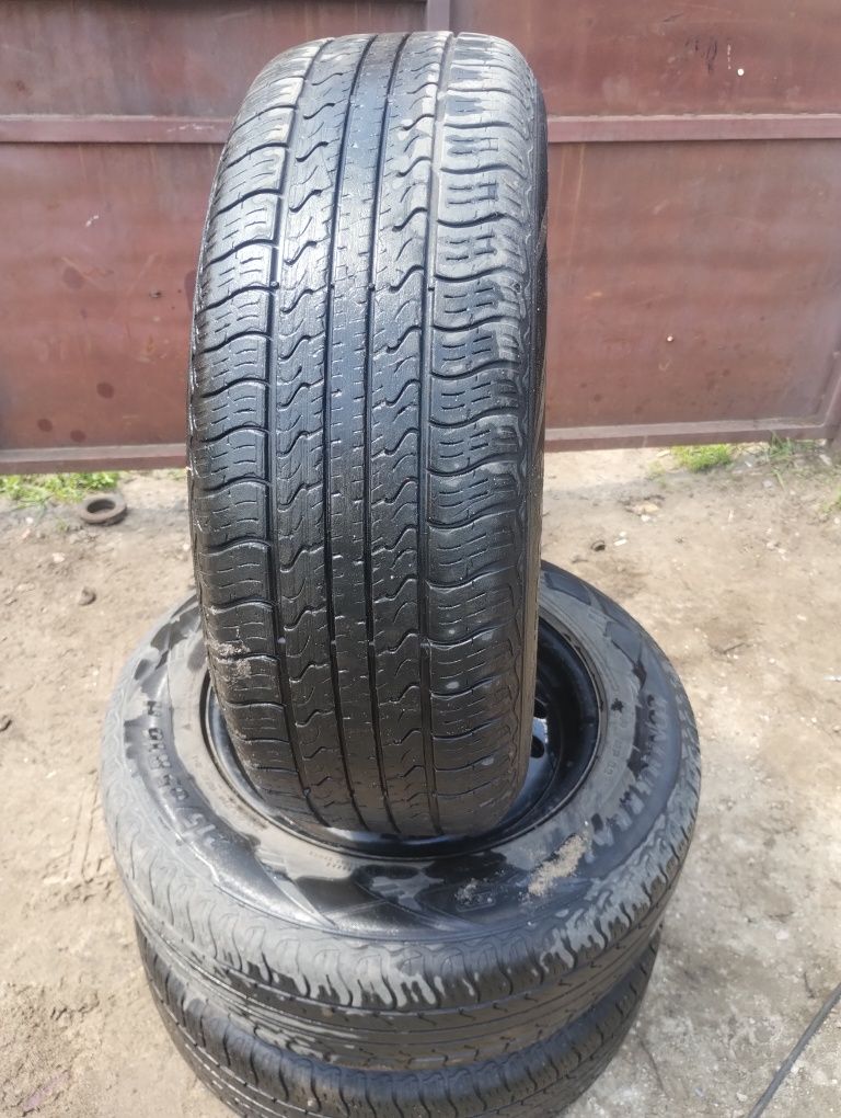 Продам колеса в сборе . Renault Laguna R 16.