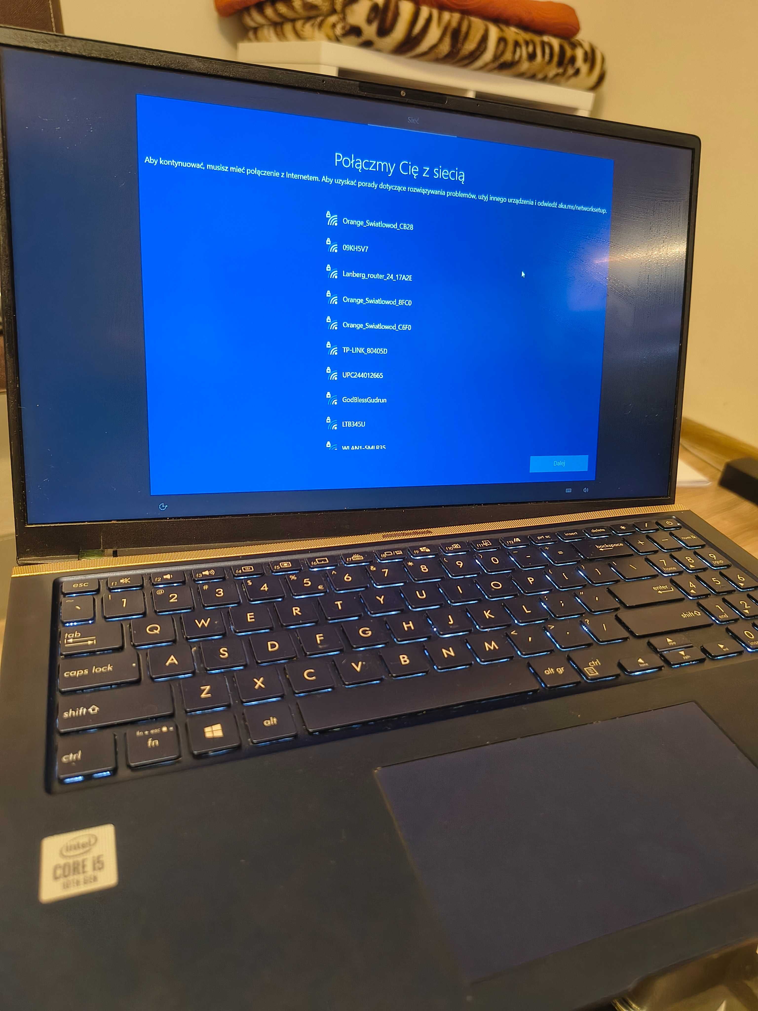 ASUS ZenBook 13 UX333FA – i5, 8GB RAM, SSD – uszkodzony zawias