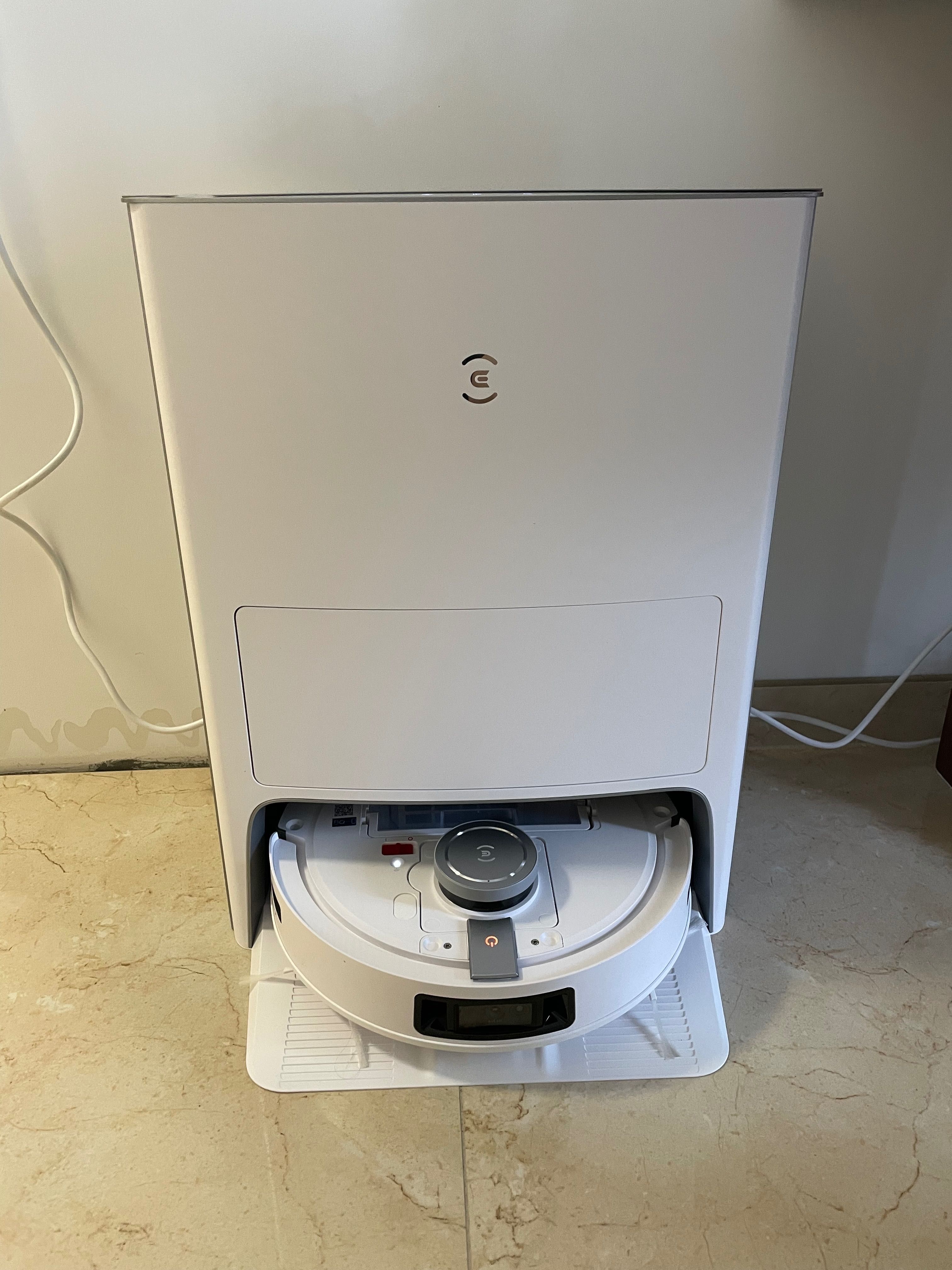 Ecovacs Deebot X1 Omni Миючий робот-пилосос з вологим прибиранням