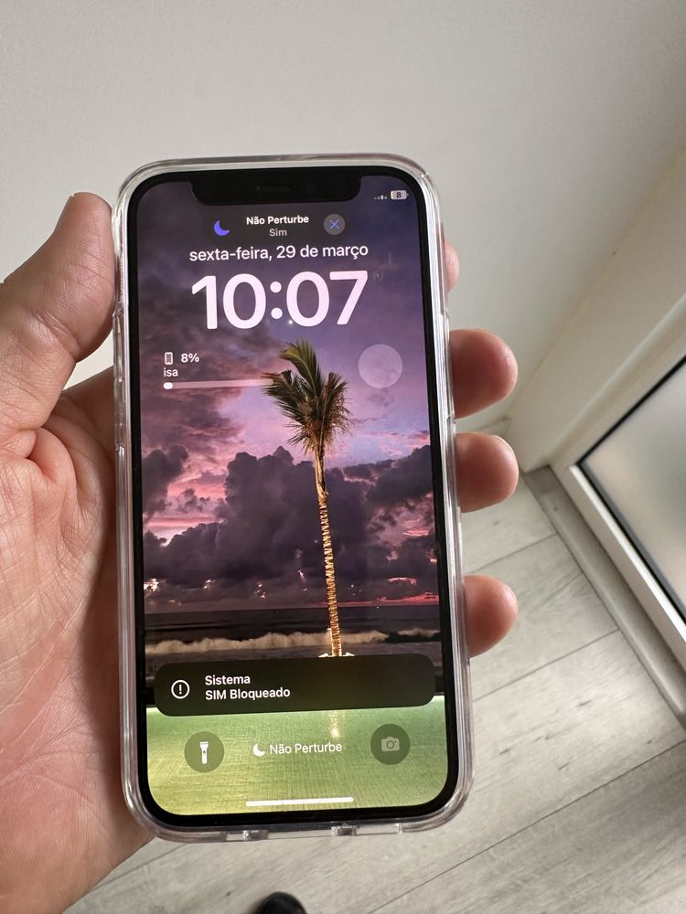 Iphone 12 mini excelente estado com capa nova spigen