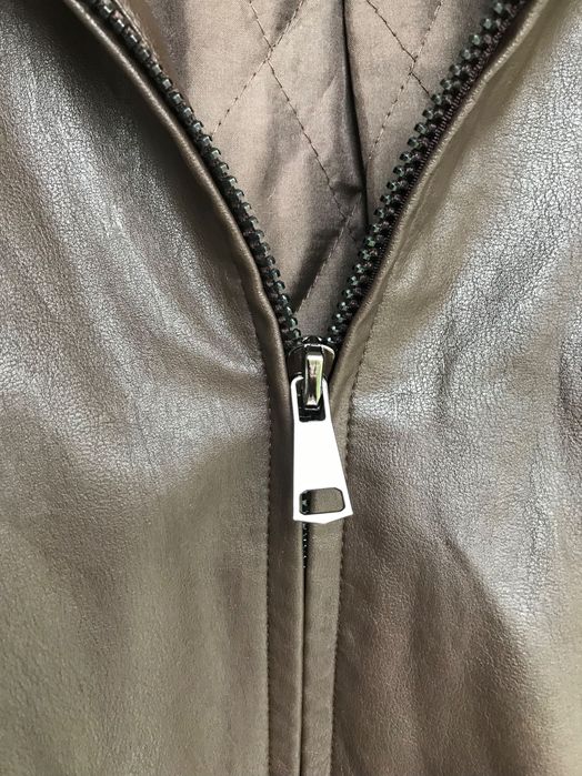 Куртка жіноча коричнева