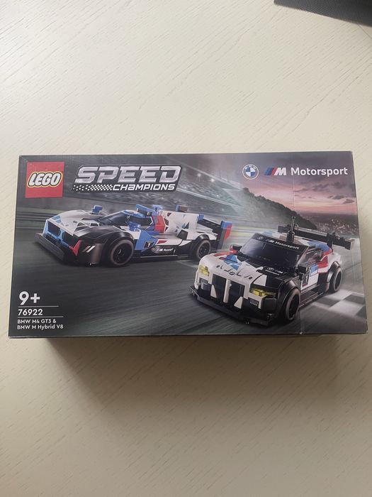 Конструктор Lego BMW M4 GT3 и BMW M Hybrid V8 (76922)