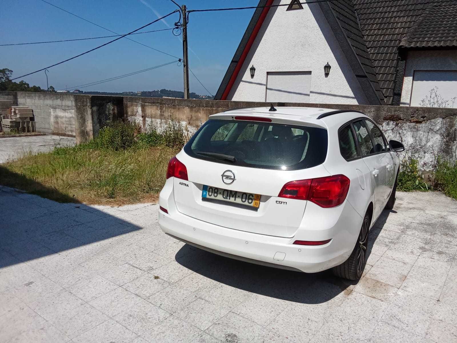 Opel Astra J sport tourer