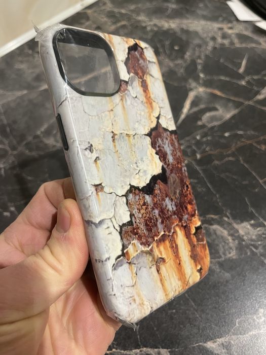 Чохол на IPhone 13
