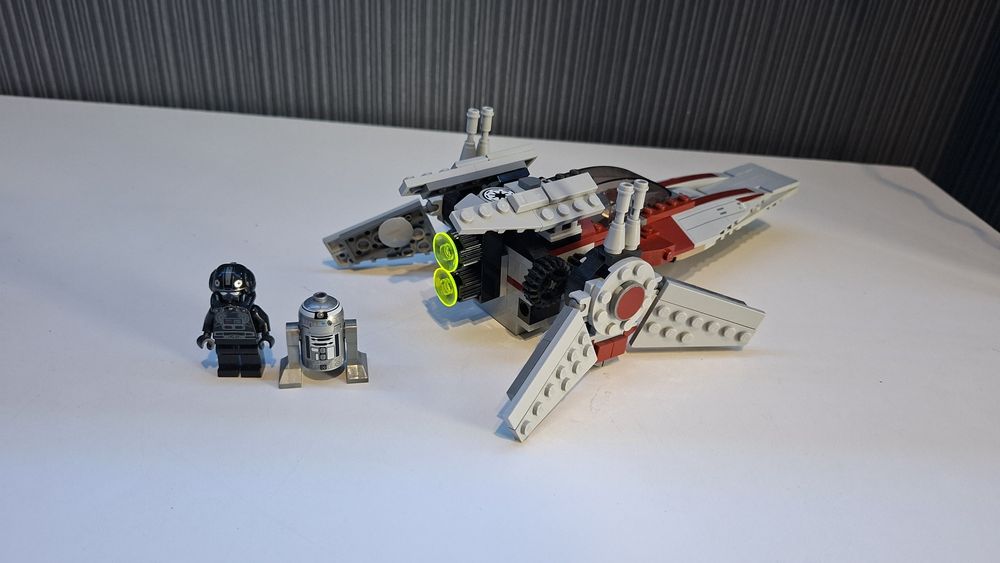 Lego star wars 75039 v wing
