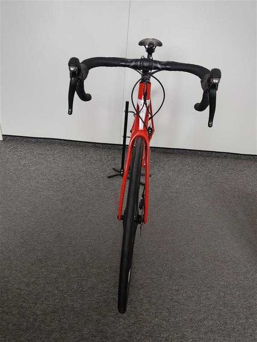 Rower szosowy KROSS VENTO 4.0 Czerwony OUTLET