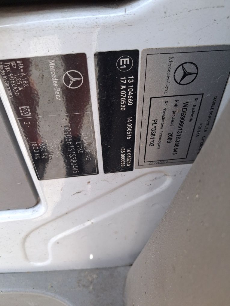 Samochód dostawczy  mercedes sprinter 2009r