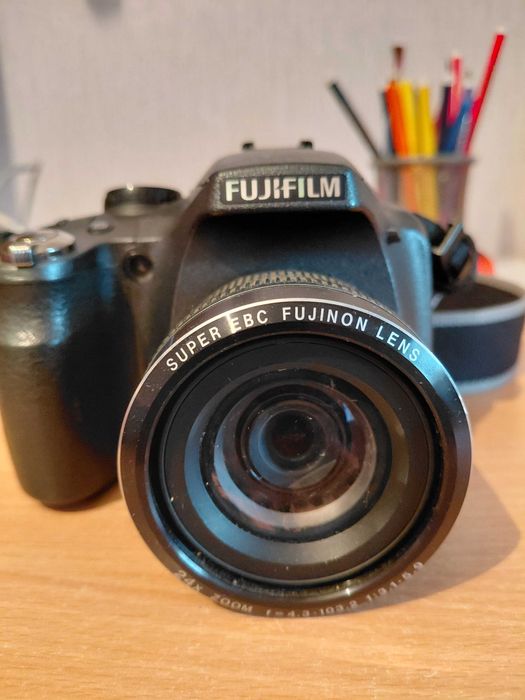 Фотокамера Fujifilm finepix sl240