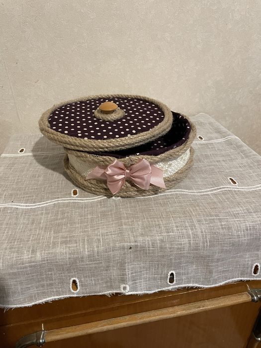 Продаю   своіі роботи ялинок і кошиків