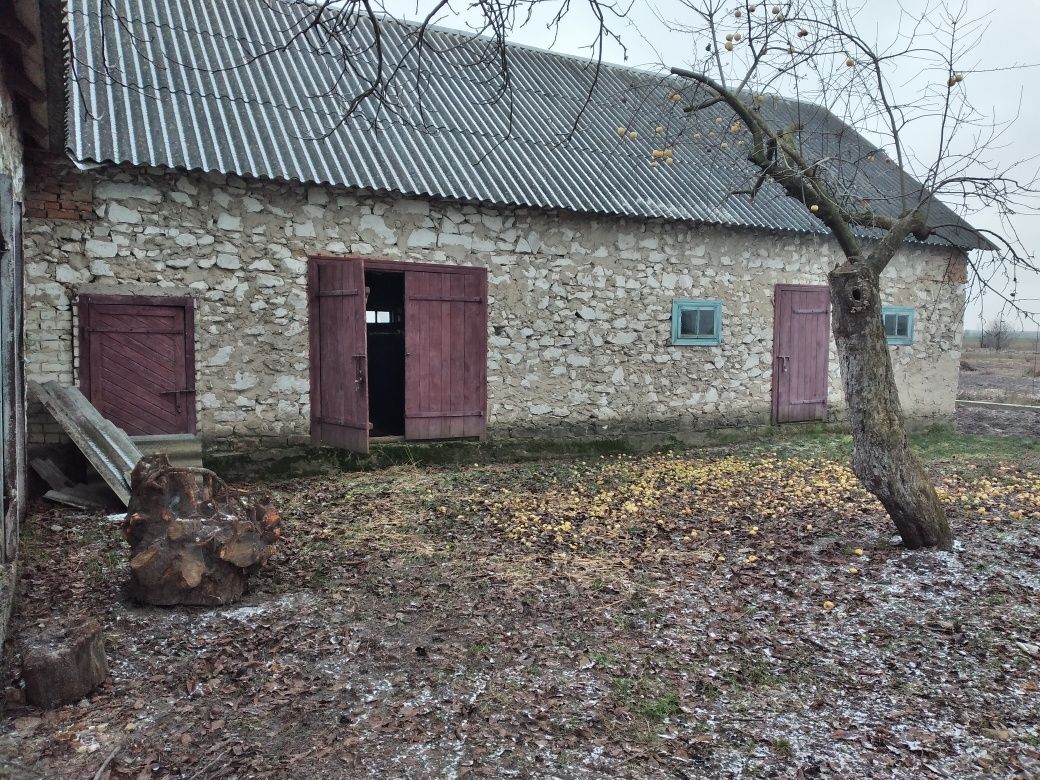 Продам незавершане будівництво