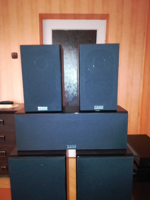 Amplituner RX-V 765 + Blu-ray BD-S 673 + głośniki Taga Harmony TAV 606