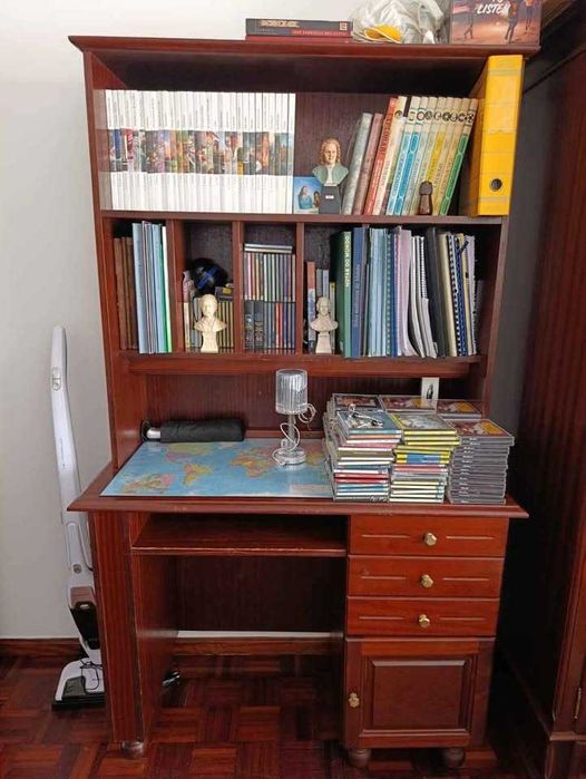 Vende-se Quarto Completo