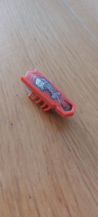 Robot robak do gry w la cucaracha