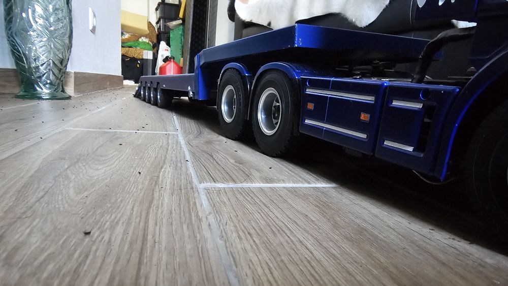 Rc scania tamiya 1/14