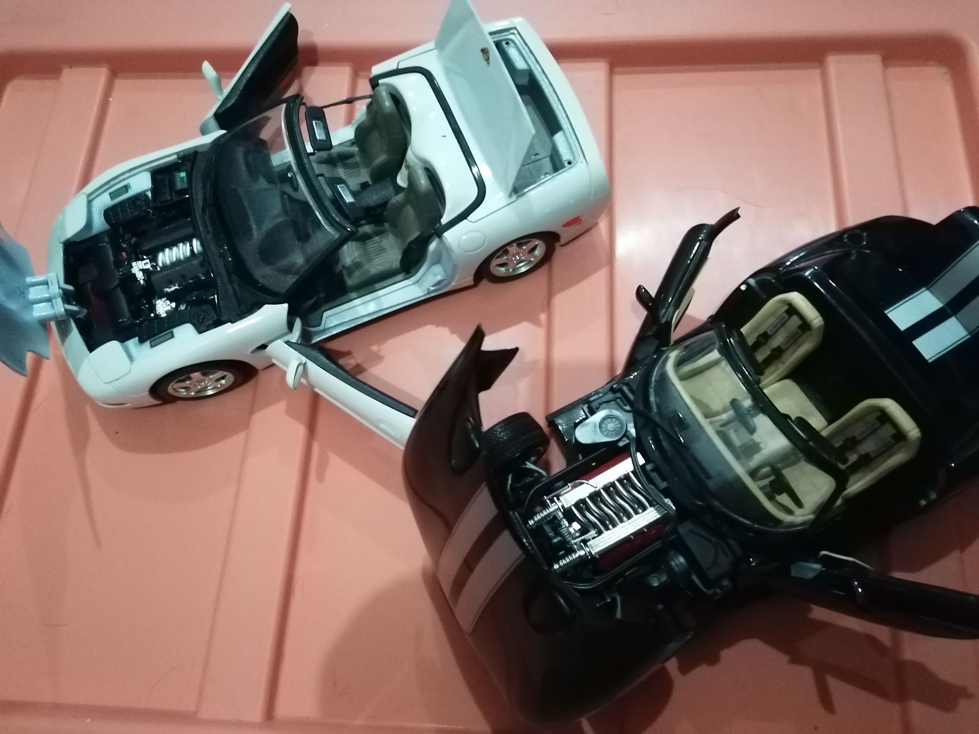 Carros coleção 1:18