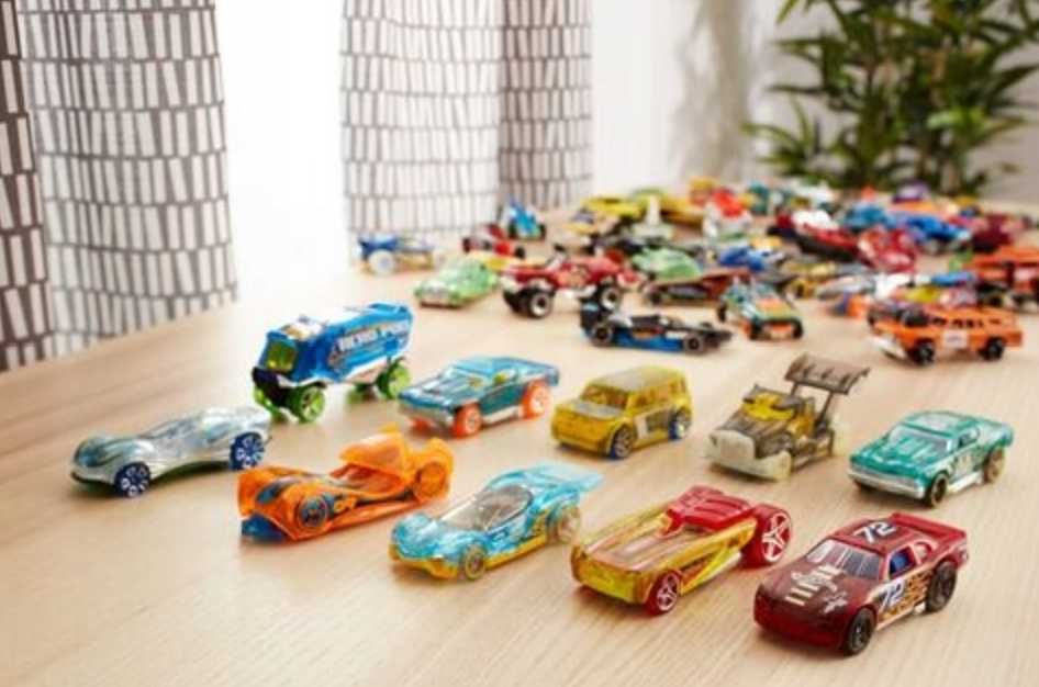 HOT WHEELS Pięciopak 5-PAK Let`s race JBJ79 samochodziki prezent