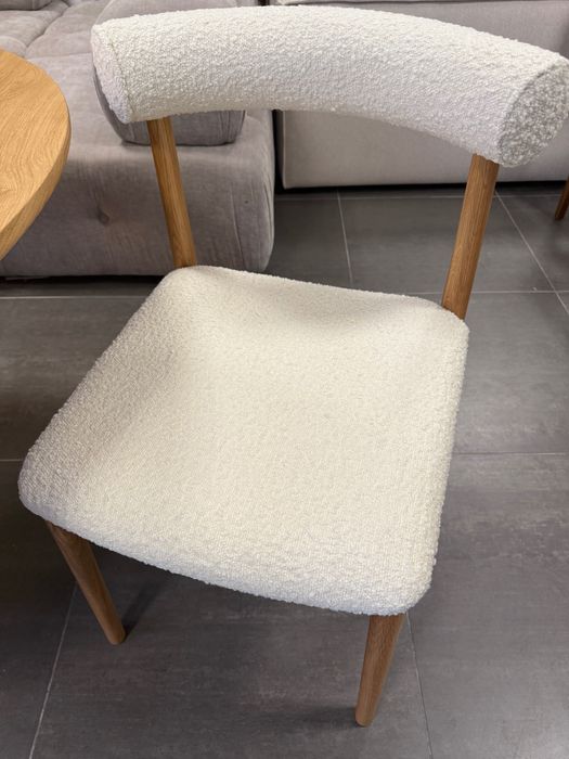 Krzesło tapicerowane Bouclé Cleo