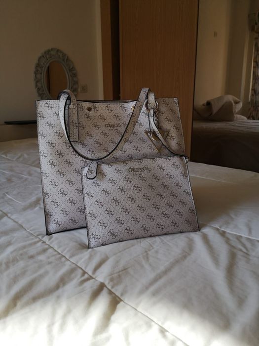 Mala de ombro GUESS Monograma