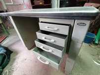 Mesa secretária metálica dos anos 70
