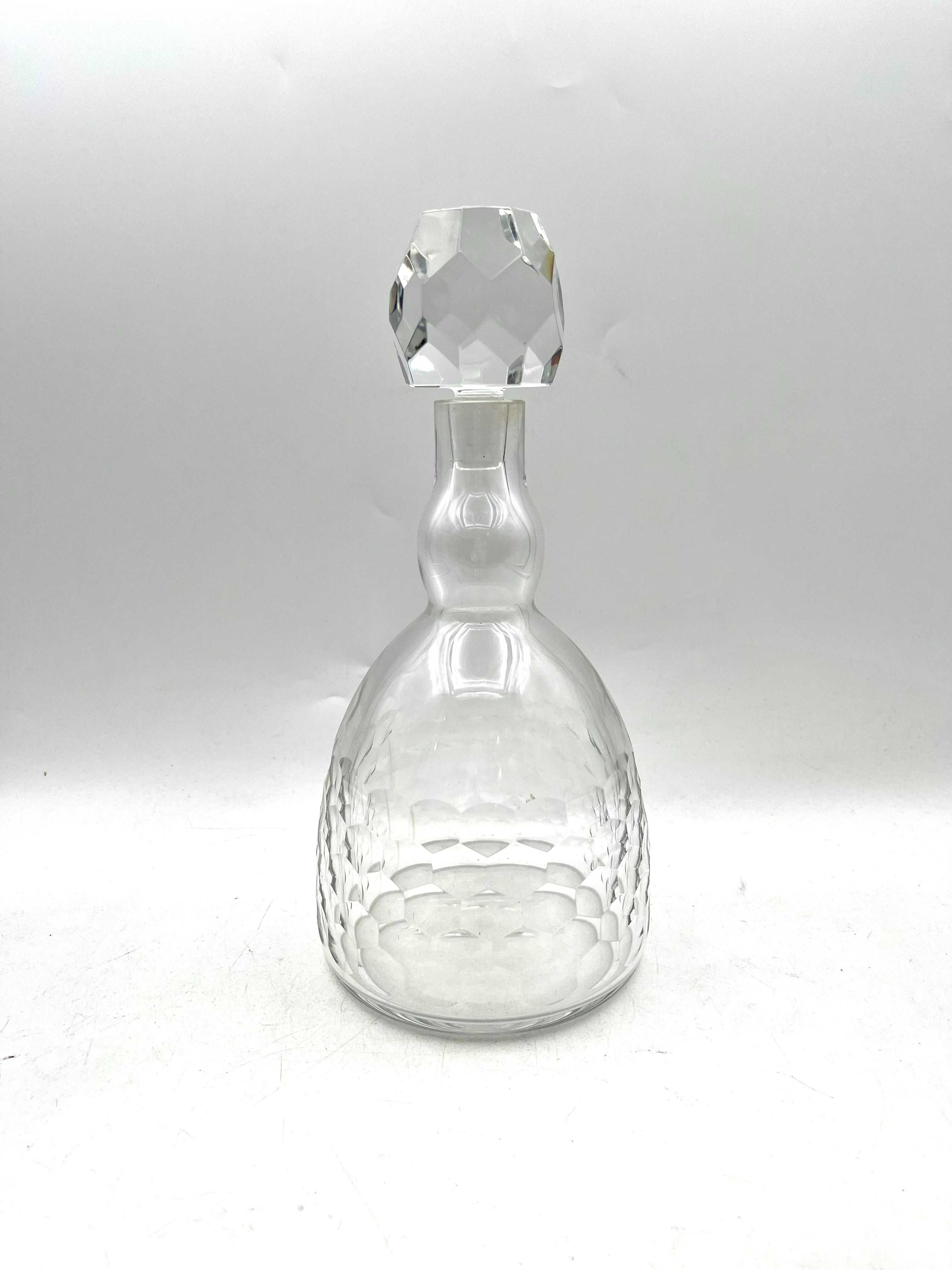 Garrafa antiga em cristal