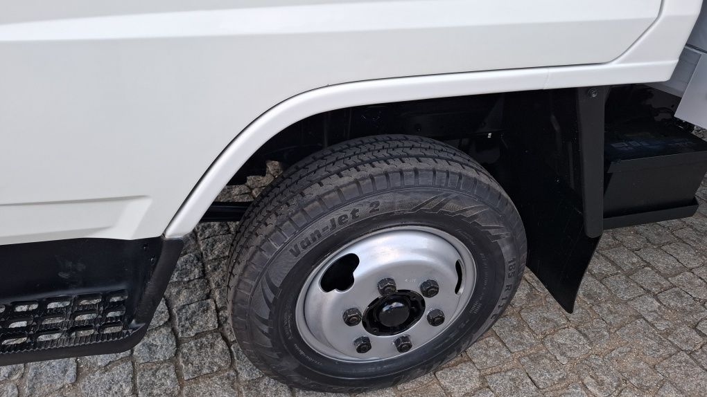Toyota dyna 150 poucos km