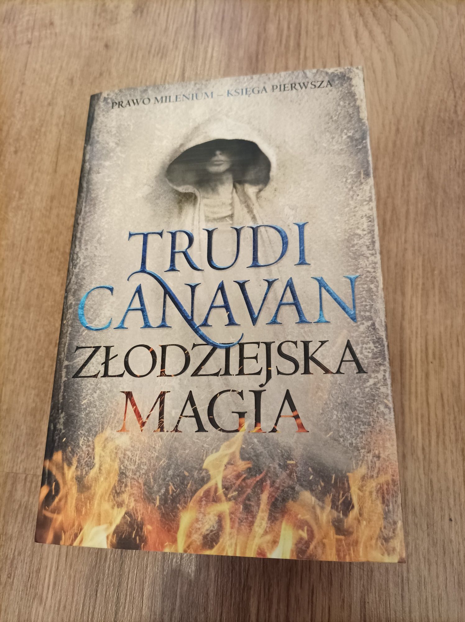 Złodziejska Magia Trudi Canavan