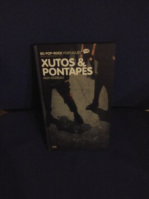 banda desenhada de chutos e pontapés com Cd