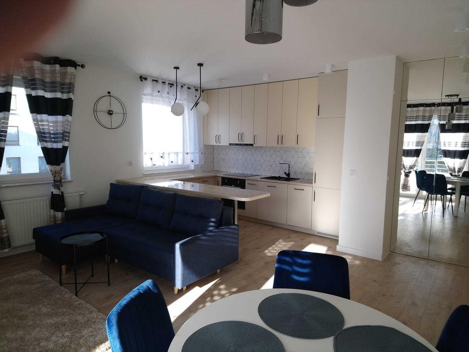 Wynajme apartament z miejscem postojowym oraz komorka lokatorska