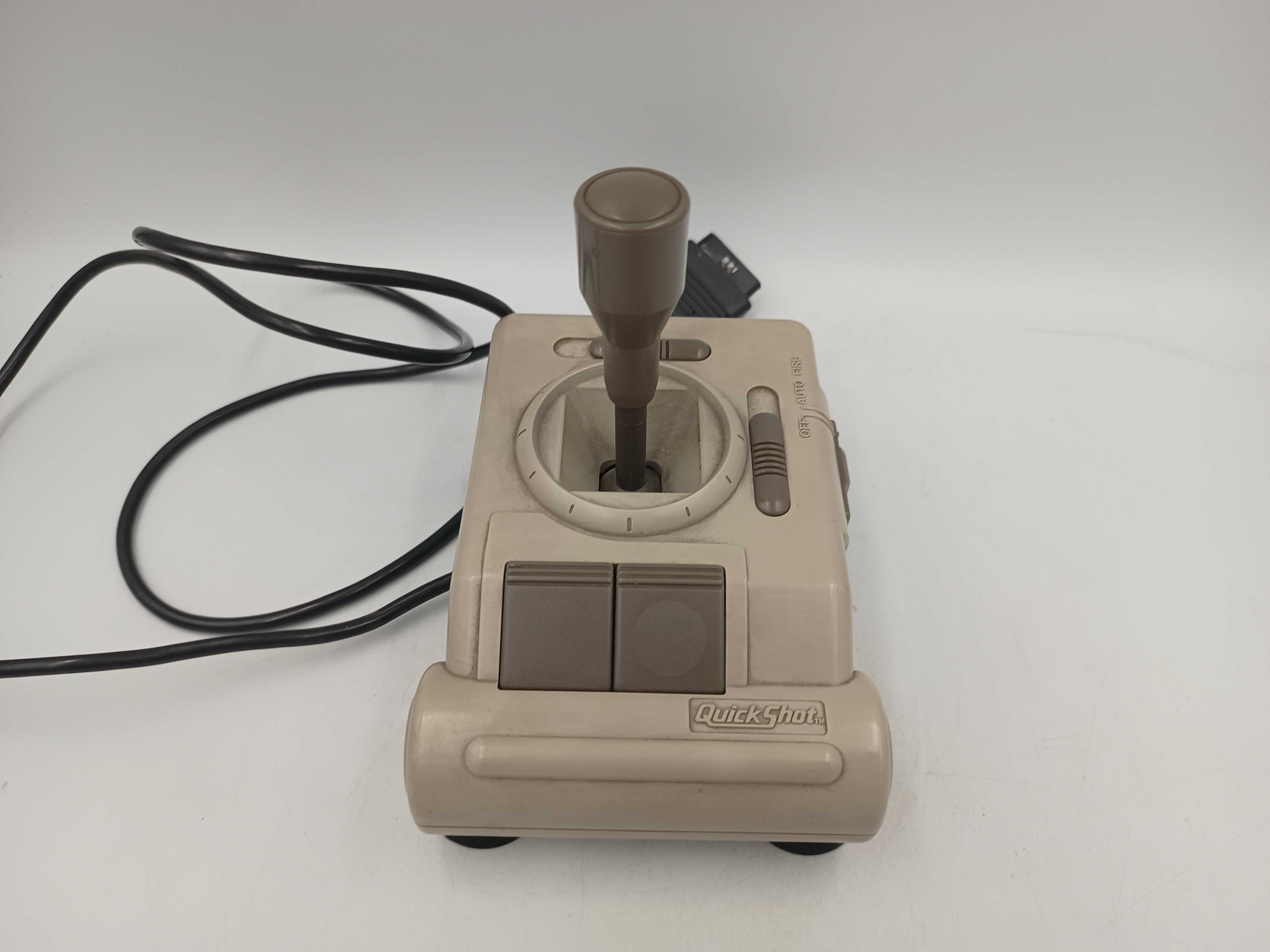 Stary analogowy joystick QuickShot QS-113