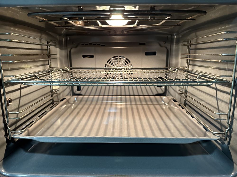 Стильна духова шафа Bosch HBG761660S Автоматичні програми, Піроліз!