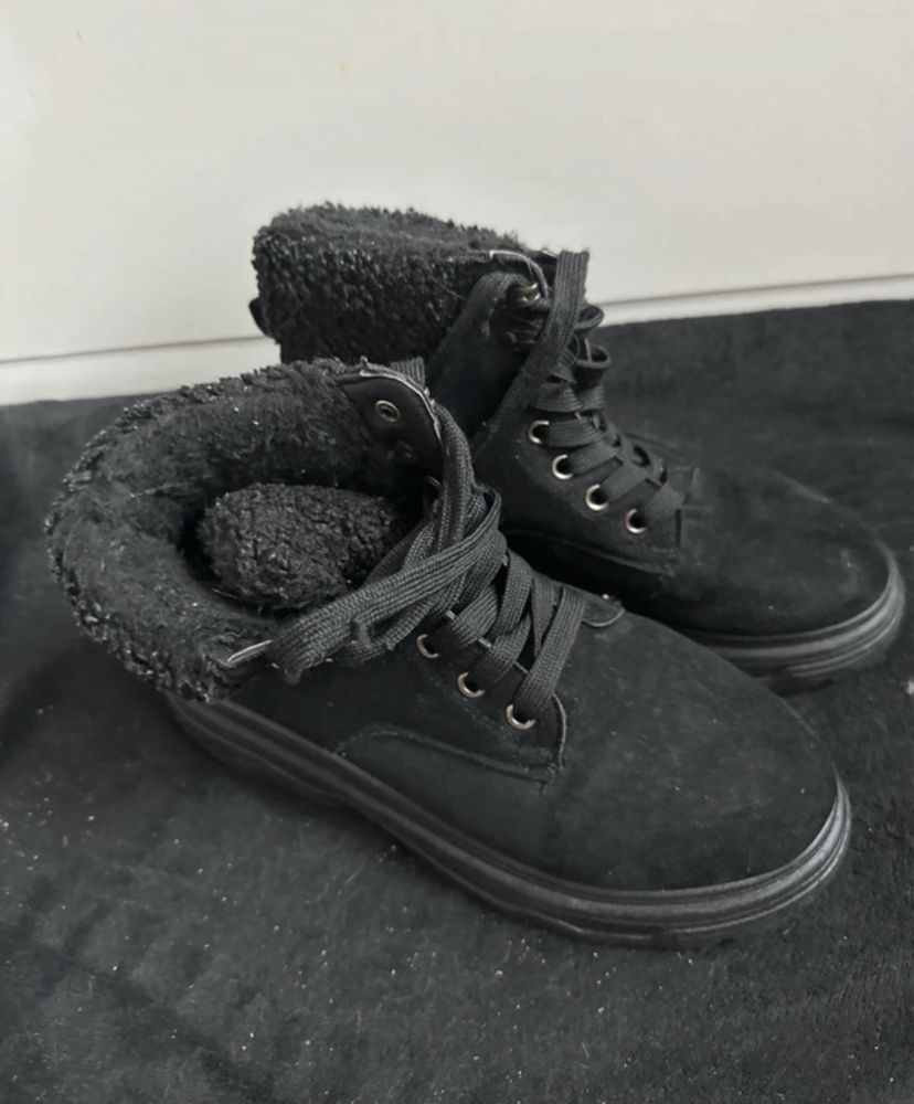 buty zimowe czarne