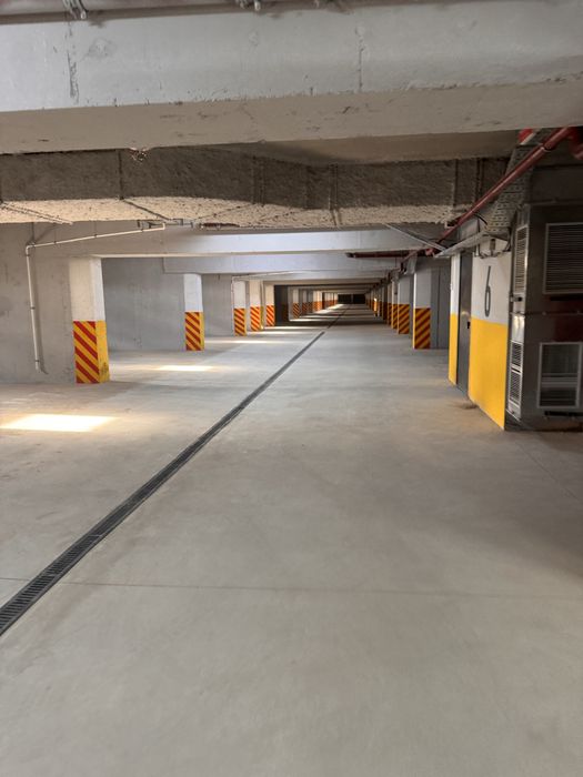 Паркомісце в Citi Park