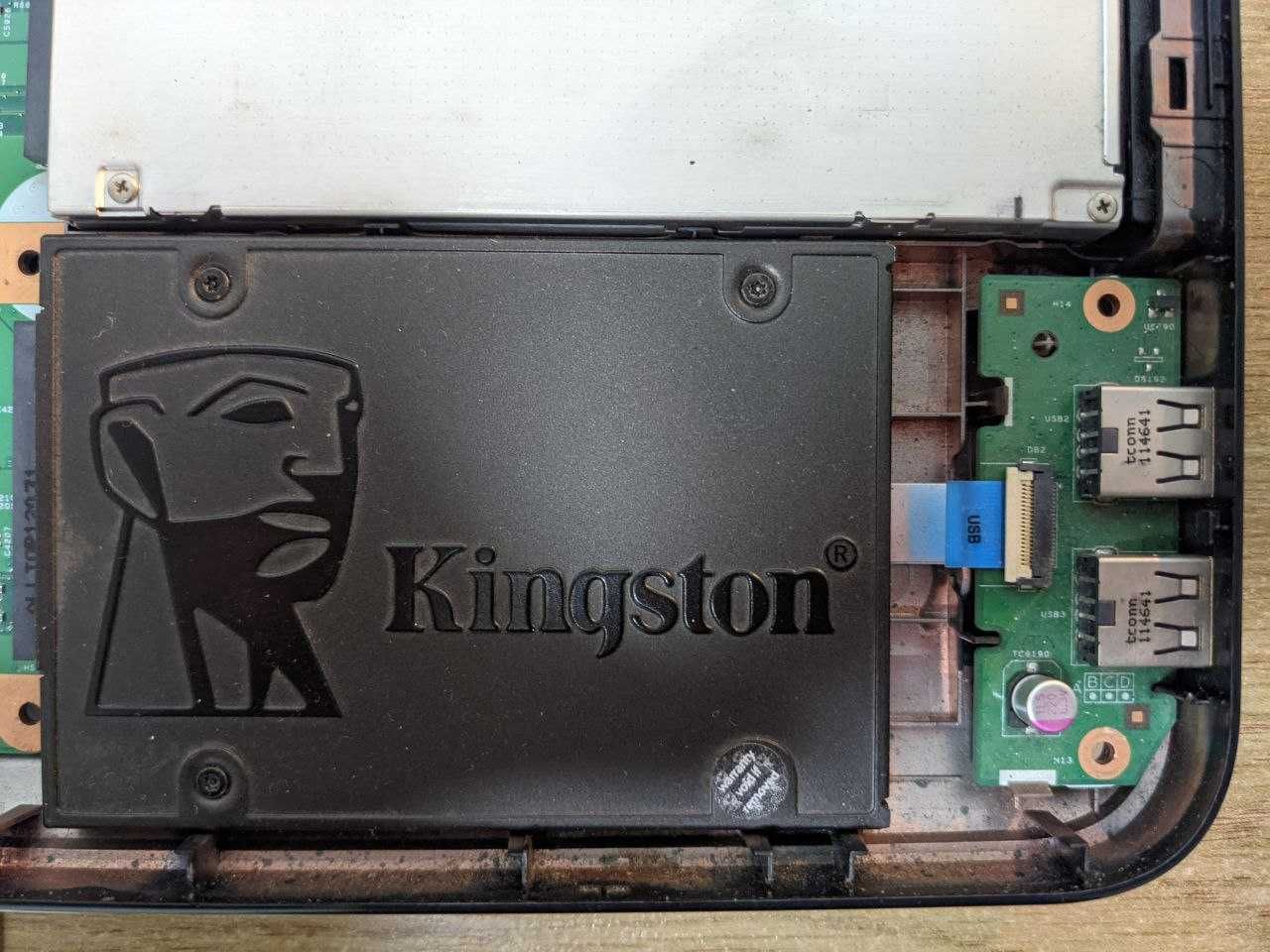 240 GB ГБ Kingston SSD жорсткий диск  a400 SATA3 2.5 стан нового
