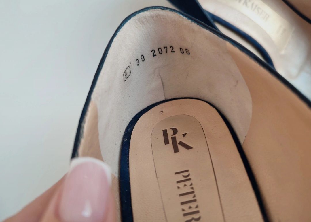 Buty na obcasie Peter Kaiser rozmiar 39 zamszowe