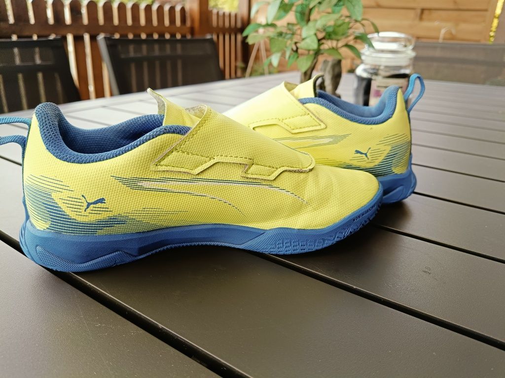 Halówki PUMA r. 33