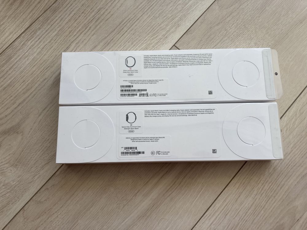 Запечатанные часы Apple Watch Series SE 40mm Space Gray и Silver