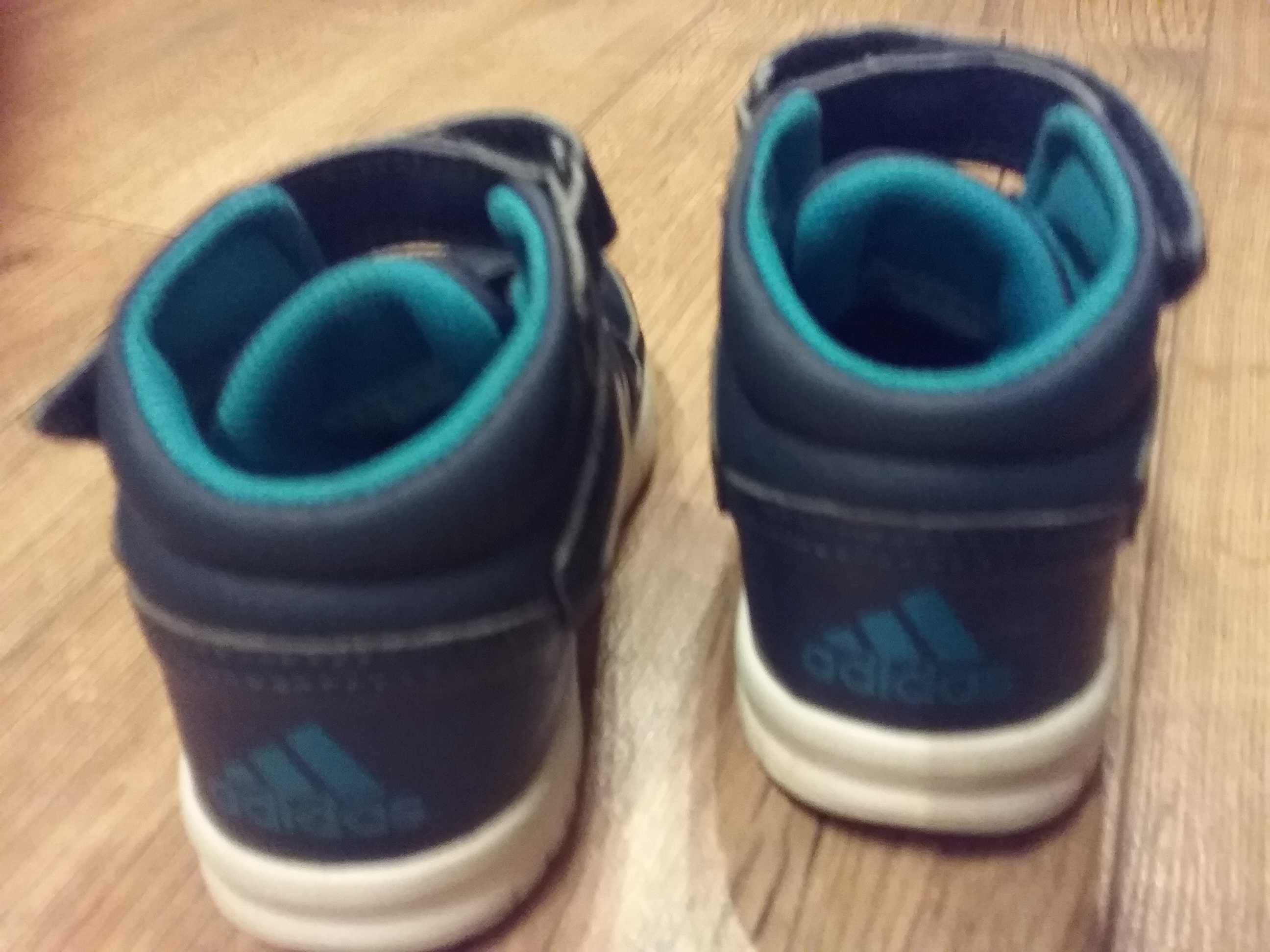 Adidasy buciki marki adidas WARTO ROZMIAR 21 na wiosne jak znalazł