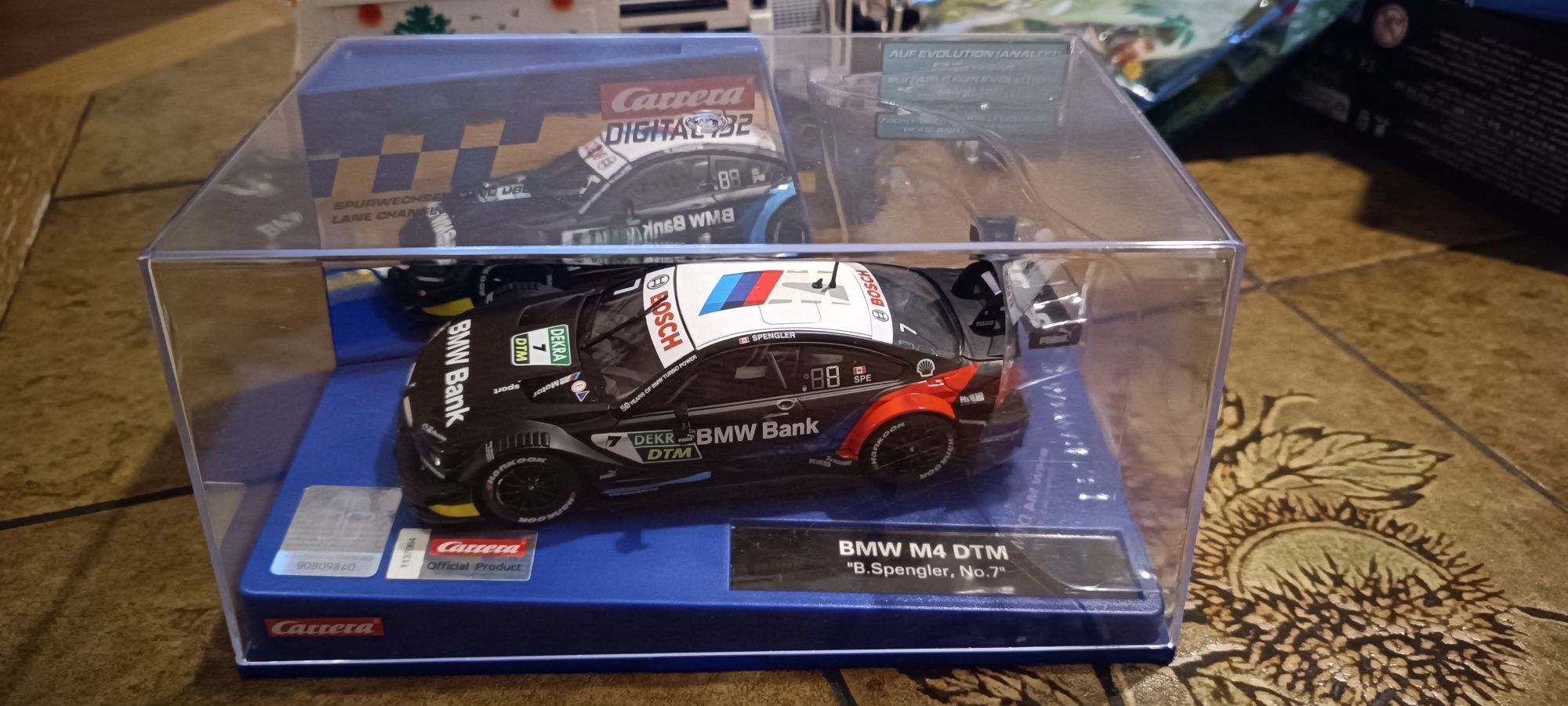 Slot car Carrera NOVO Lacrado - BMW M4 DTM "B. Spengler, No. 7"