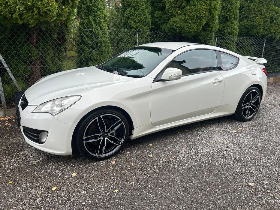 Hyundai Genesis Coupe Brązowe, skóry,Navi Kolor