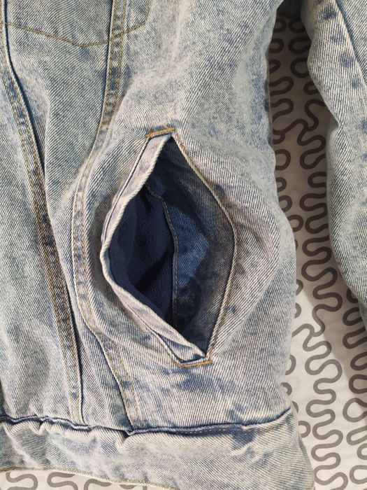 Casaco de ganga super quente  e confortável. Interior forrado.