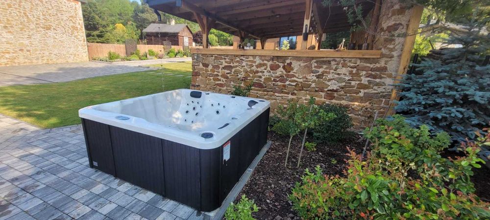 Jacuzzi GL 50 dysz, Audio, Led - możliwość wbudowana w taras