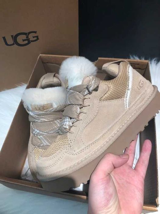 UGG Lowmel Sand R.40