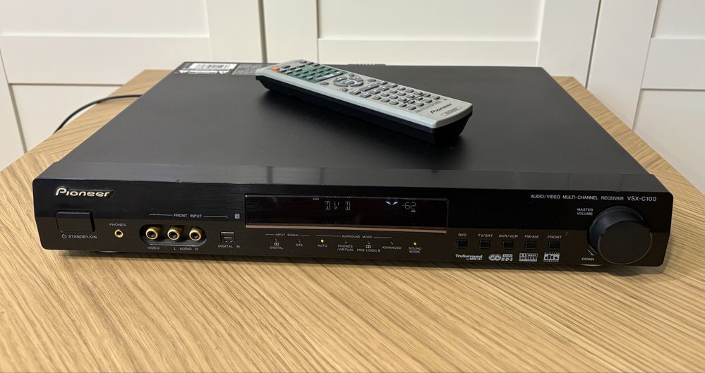 Amplituner Pioneer VSX-C100