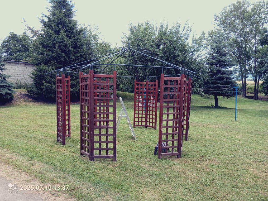 Pergola, altanka ogrodowa